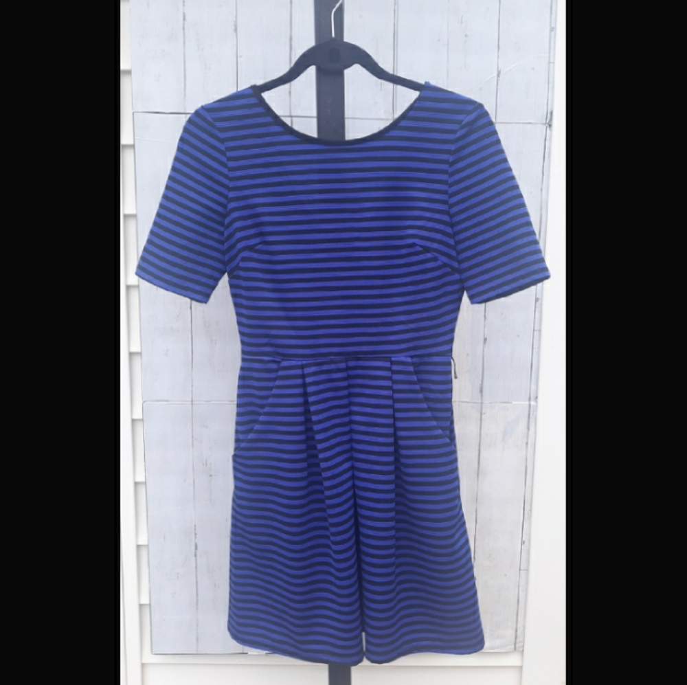 Dress with POCKETS!!! :)